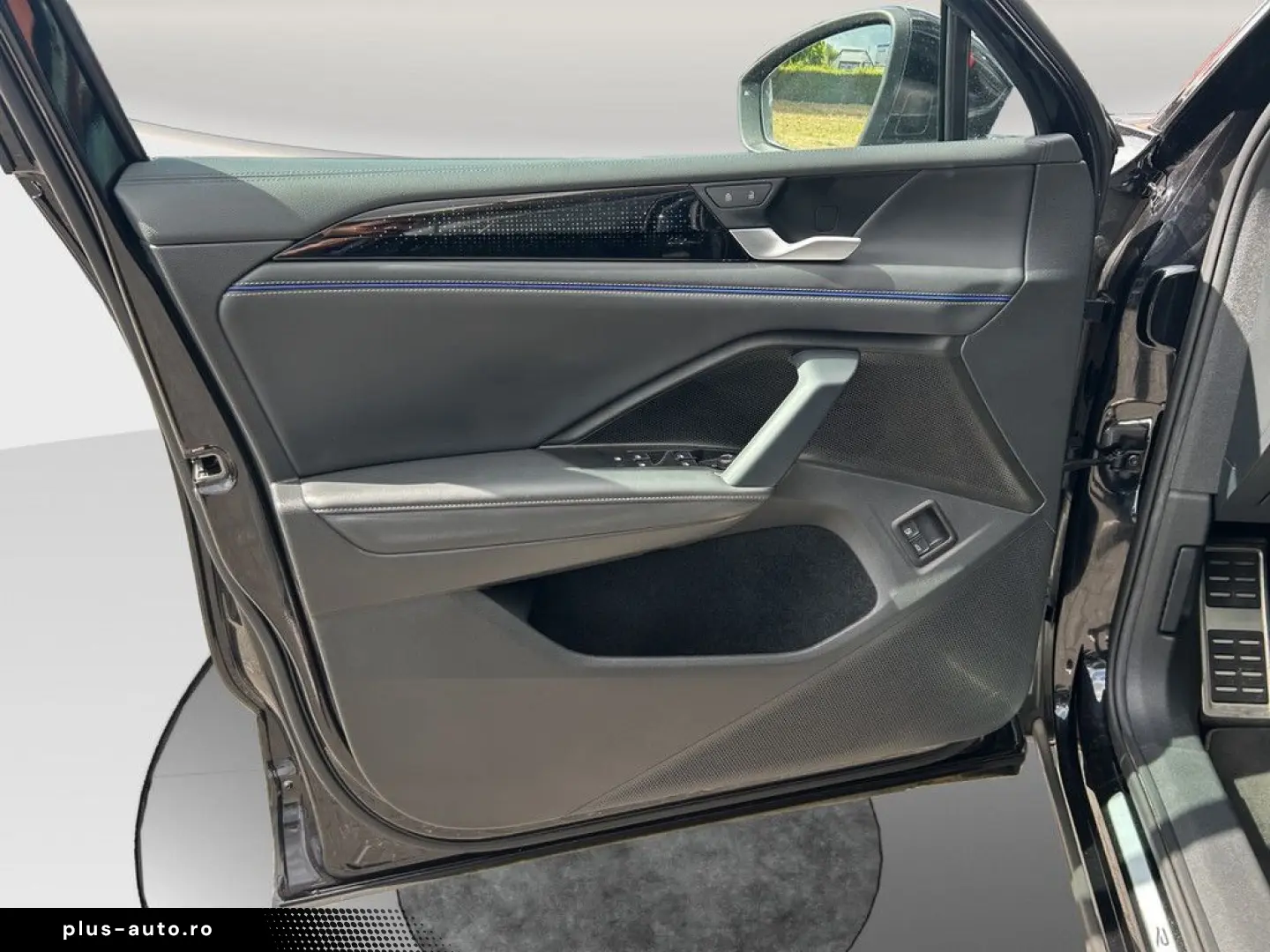 VW Tiguan R-Line 1.5 eHybrid 200 kW DSG PANO 360