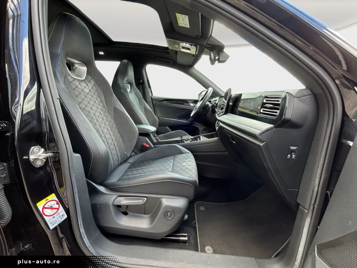 VW Tiguan R-Line 1.5 eHybrid 200 kW DSG PANO 360