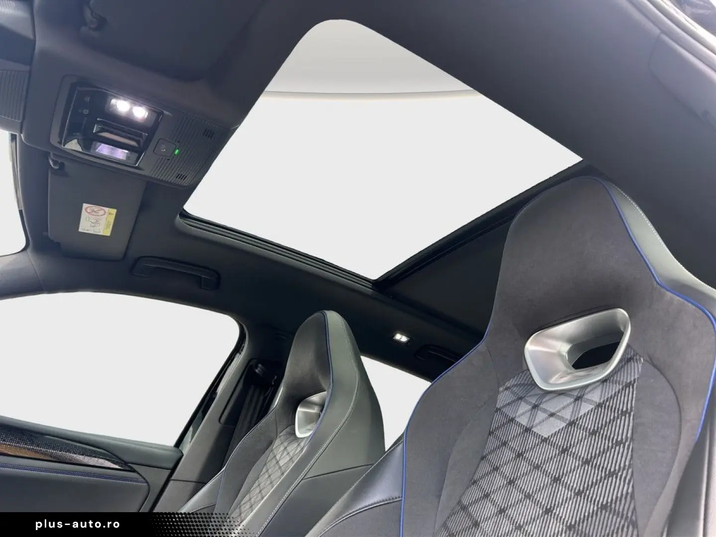 VW Tiguan R-Line 1.5 eHybrid 200 kW DSG PANO 360