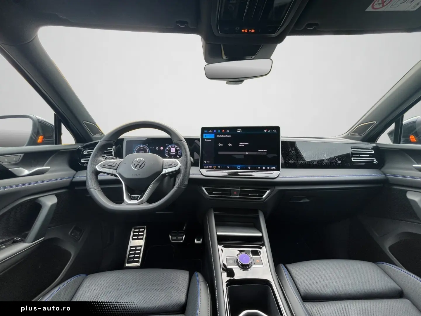 VW Tiguan R-Line 1.5 eHybrid PANO HD-MATRIX AHK 360