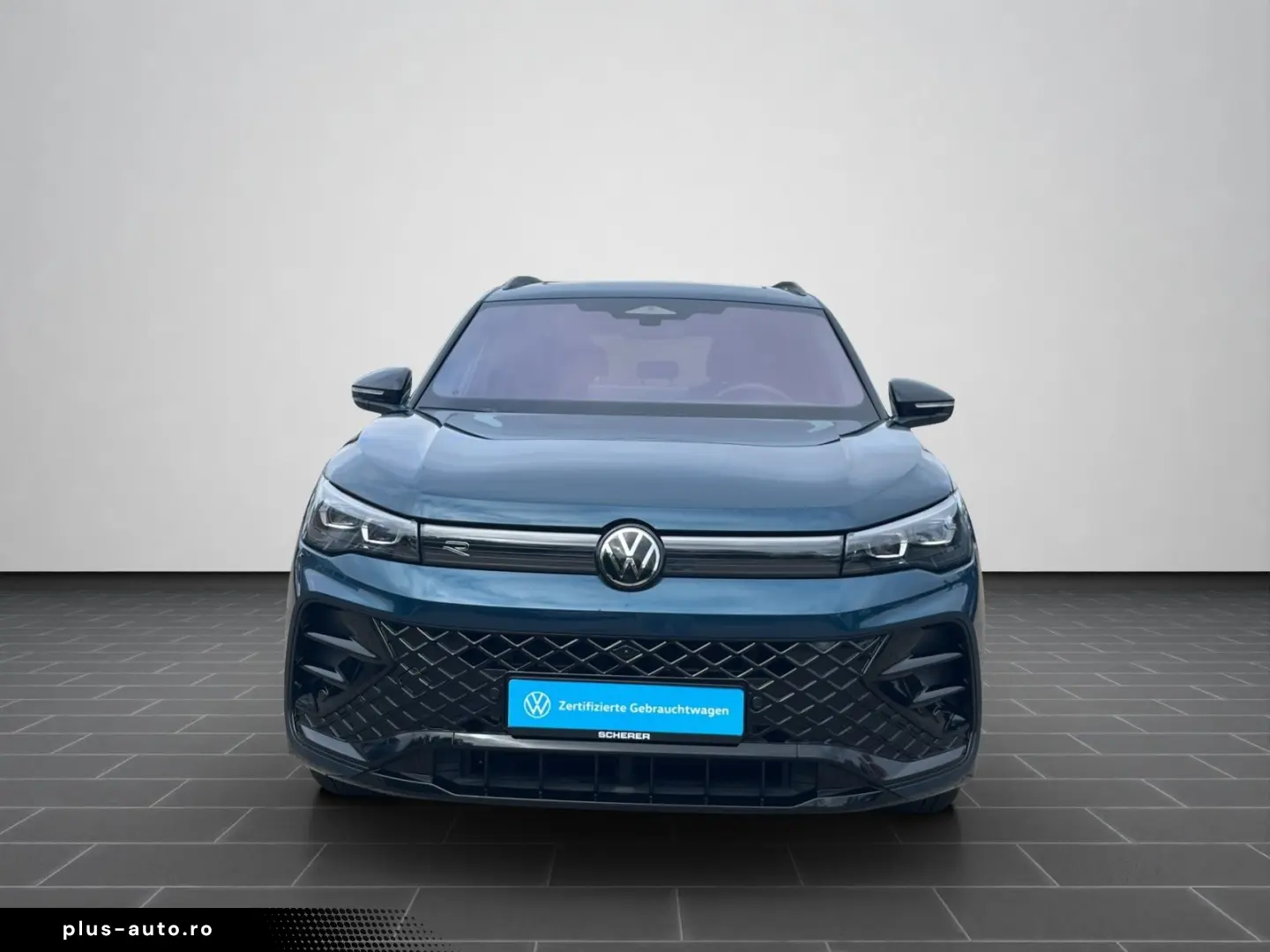 VW Tiguan R-Line 1.5 eHybrid PANO HD-MATRIX AHK 360