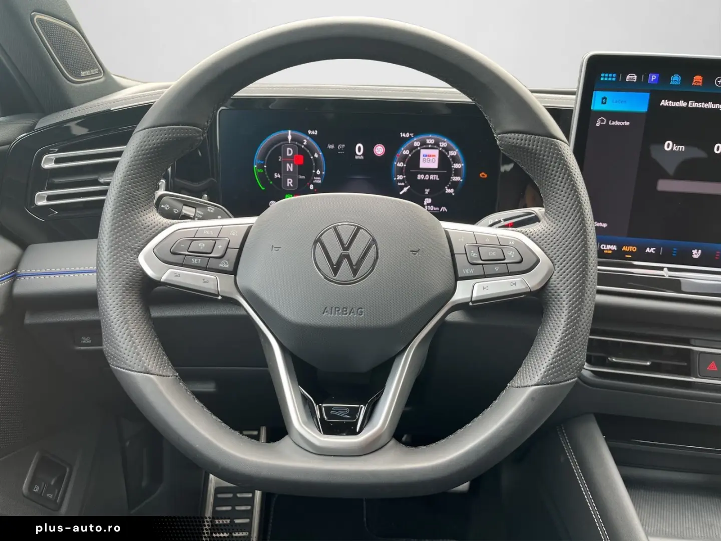 VW Tiguan R-Line 1.5 eHybrid PANO HD-MATRIX AHK 360