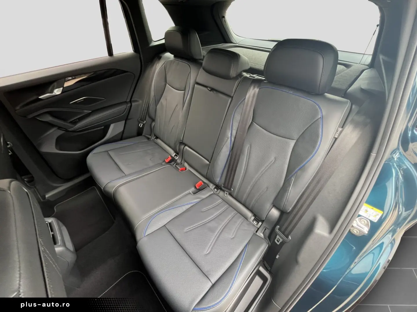 VW Tiguan R-Line 1.5 eHybrid PANO HD-MATRIX AHK 360