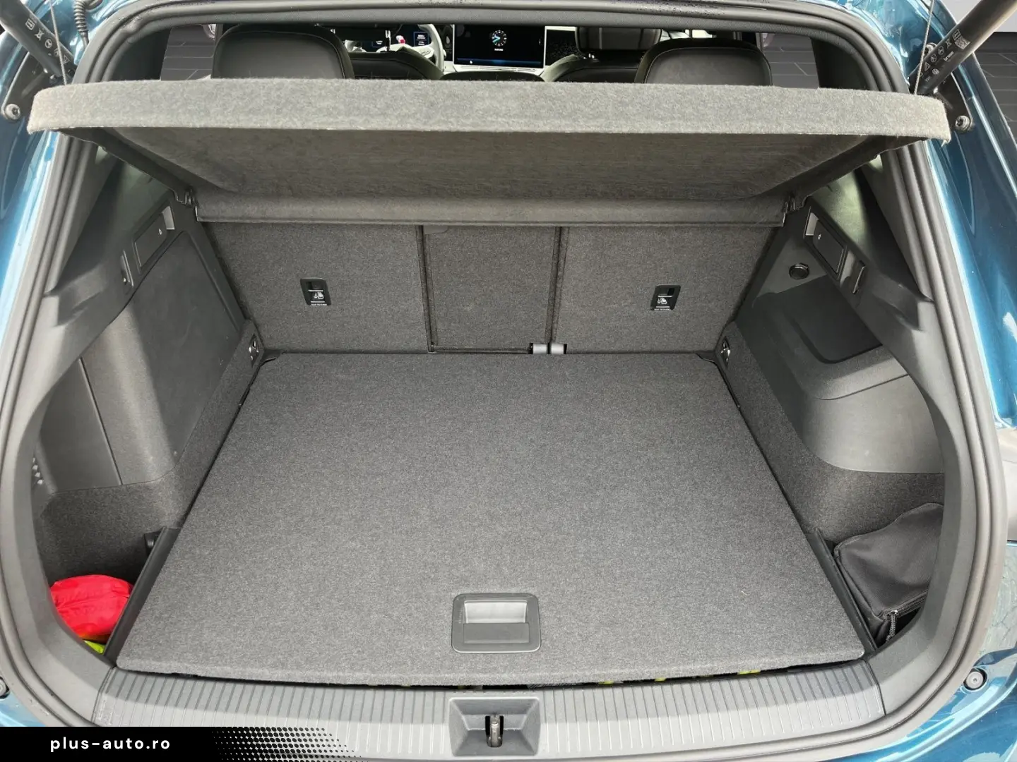 VW Tiguan R-Line 1.5 eHybrid PANO HD-MATRIX AHK 360