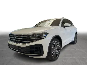 VW Touareg 3.0 V6 TSI AG8 eHybrid 4M Leder P-Dach