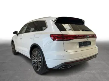 VW Touareg 3.0 V6 TSI AG8 eHybrid 4M Leder P-Dach