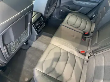 VW Touareg 3.0 V6 TSI AG8 eHybrid 4M Leder P-Dach