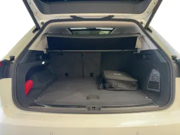 VW Touareg 3.0 V6 TSI AG8 eHybrid 4M Leder P-Dach