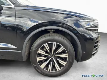 VW Touareg 3.0 V6 eHybrid Elegance DSG AHK KAM PANO