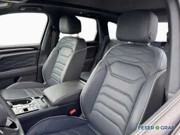 VW Touareg 3.0 V6 eHybrid Elegance DSG AHK KAM PANO