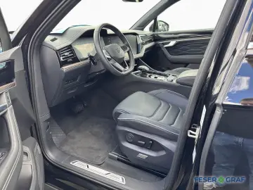 VW Touareg 3.0 V6 eHybrid Elegance DSG AHK KAM PANO