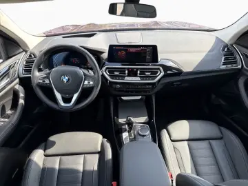 BMW X4 xDrive20d Laser AHK Pano StHz Kam HUD HiFi DA