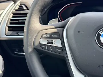 BMW X4 xDrive20d Laser AHK Pano StHz Kam HUD HiFi DA