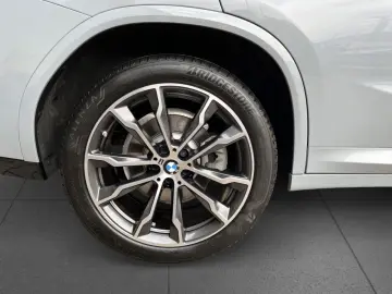 BMW X4 xDr20i M Sport Pano AHK Laser HUD Stop Go DrA