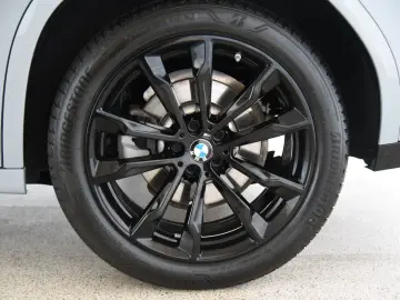 BMW X4 xDrive30d M Sport HUD Pano HiFi 360  Laser