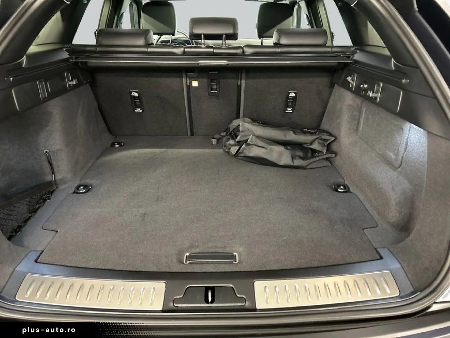 LAND ROVER Range Rover Velar P400e S