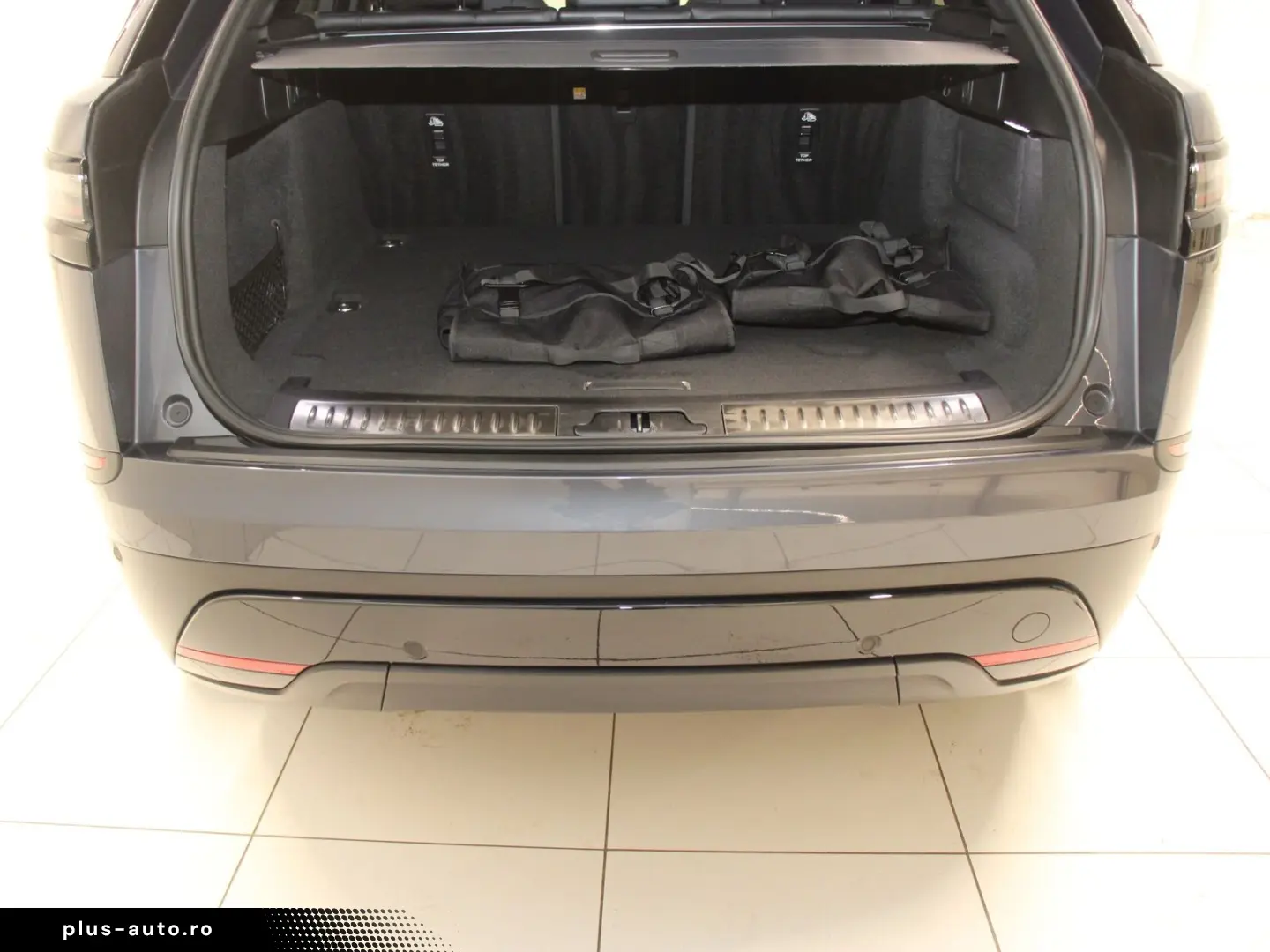 LAND ROVER Range Rover Velar P400e Hybrid S Pano Black Pack