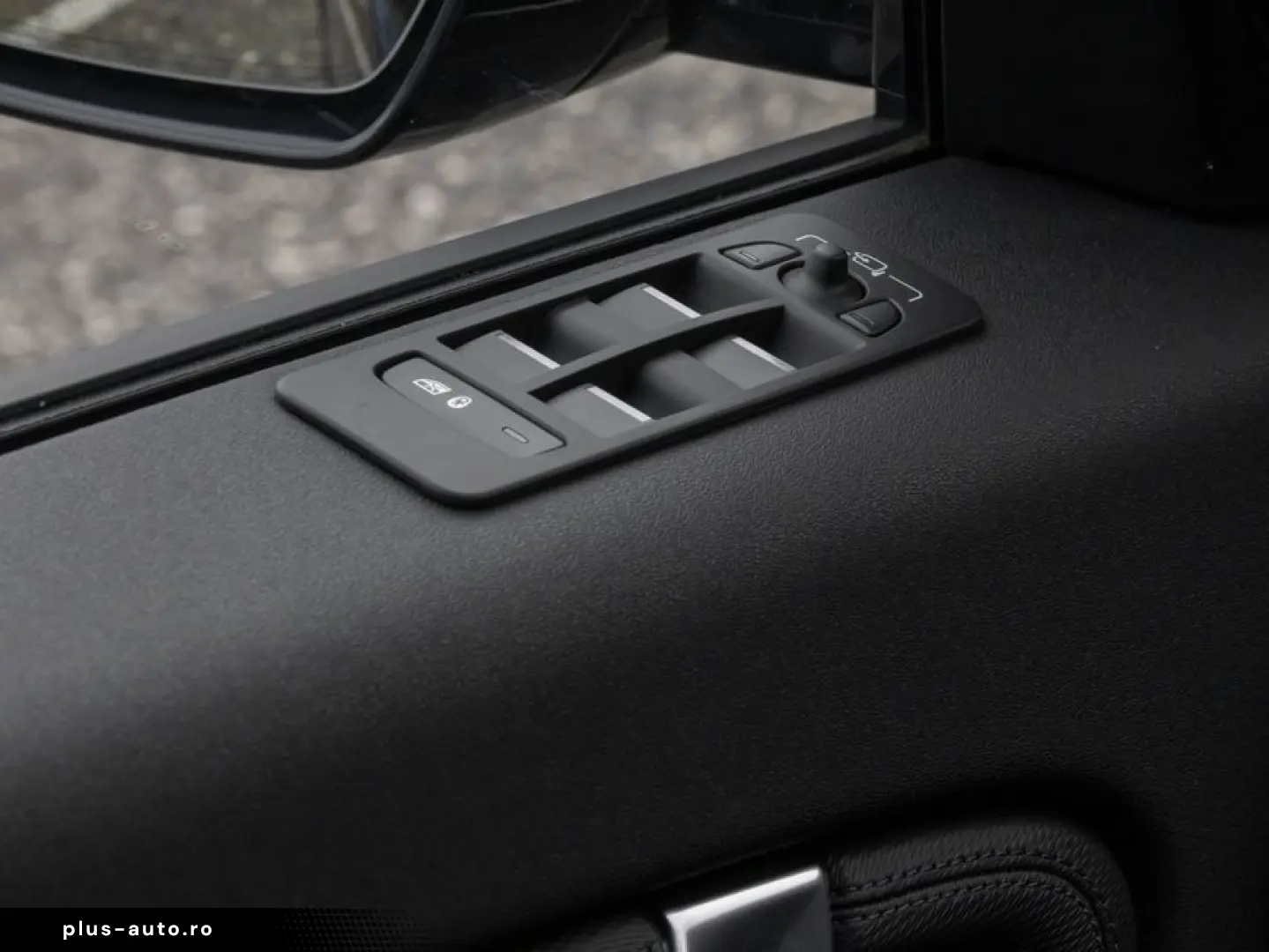 LAND ROVER Discovery Sport P270e Dynamic SE
