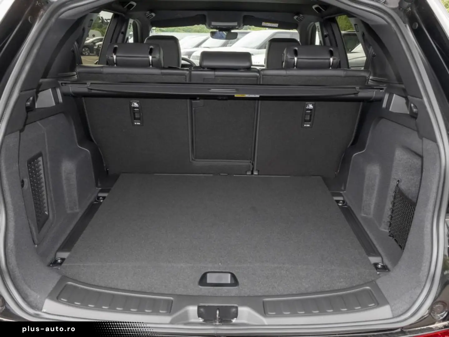 LAND ROVER Discovery Sport P270e Dynamic SE