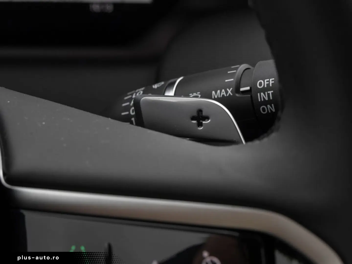 LAND ROVER Discovery Sport P270e Dynamic SE