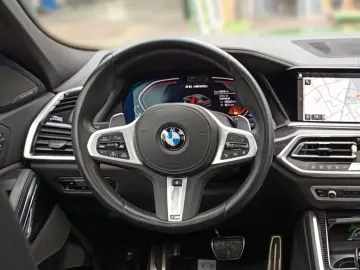 BMW X6 M50i INDIVIDUAL CARBON SKY LOUNGE 22 ALU