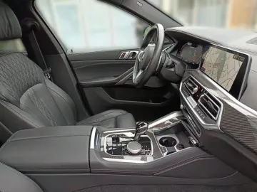 BMW X6 M50i INDIVIDUAL CARBON SKY LOUNGE 22 ALU