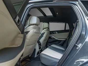 BMW X6 30 d xDrive M Pano 22 HUD Indiv Garanti-28