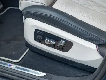 BMW X6 30 d xDrive M Pano 22 HUD Indiv Garanti-28