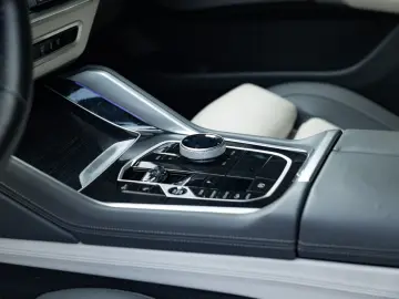 BMW X6 30 d xDrive M Pano 22 HUD Indiv Garanti-28
