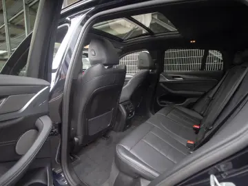 BMW X4 M40d M Sport 360  HUD PANO Standheiz. AHK