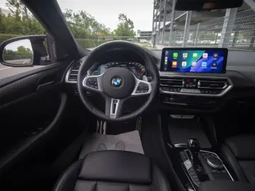 BMW X4 M40d M Sport 360  HUD PANO Standheiz. AHK