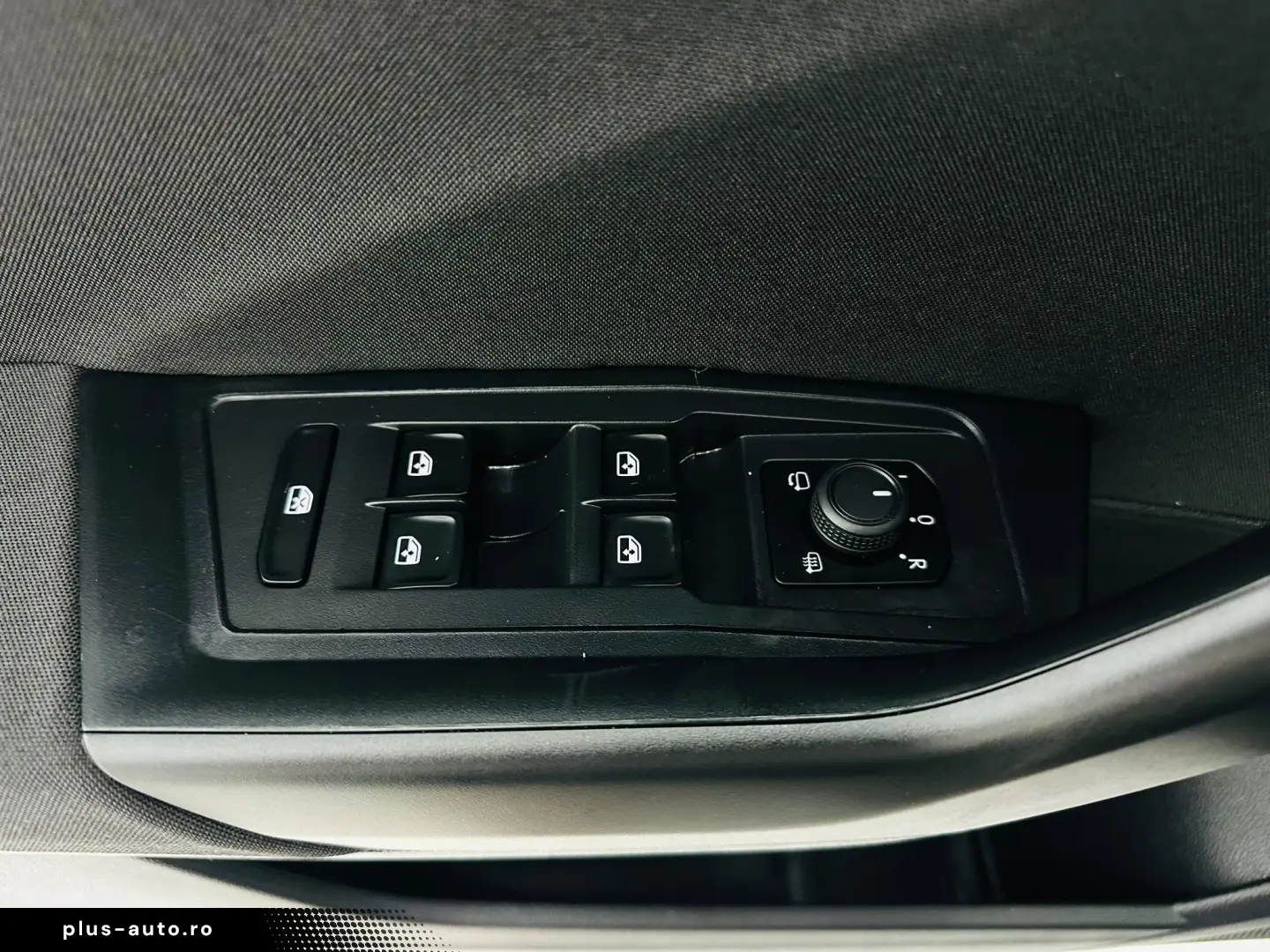 VOLKSWAGEN T-ROC 2022 2.0D E6 Garantie 12 Luni Rate Avans 0
