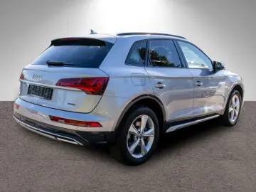 AUDI Q5 advanced 40TFSI quattr Stron LED Navi ACC AHK
