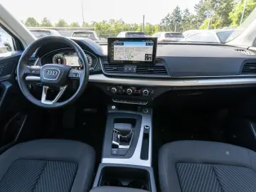 AUDI Q5 advanced 40TFSI quattr Stron LED Navi ACC AHK