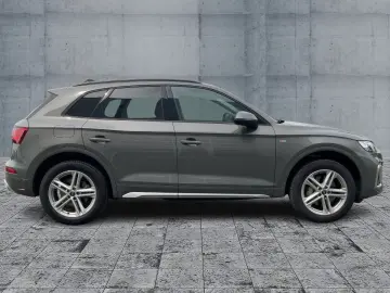 AUDI Q5 50TFSI e QU S-TR S-LINE MATRIX NAV SHZ RFK VC