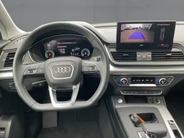 AUDI Q5 50TFSI e QU S-TR S-LINE MATRIX NAV SHZ RFK VC