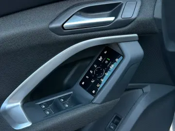 AUDI Q5 2.0TFSI VIRTUAL KAMERA LED NEUES MODEL ACC