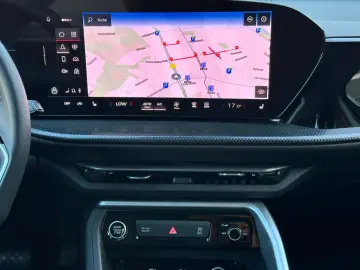 AUDI Q5 2.0TFSI VIRTUAL KAMERA LED NEUES MODEL ACC