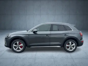 AUDI Q5 50 TFSI e S line business qu. S tr. Matrix 20