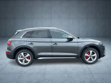 AUDI Q5 50 TFSI e S line business qu. S tr. Matrix 20