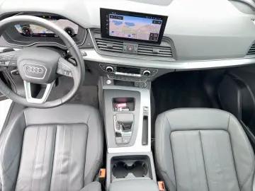 AUDI Q5 50 TFSI e S line business qu. S tr. Matrix 20