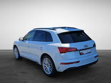AUDI Q5 TFSI 50 e S tronic quattro S line Business Na