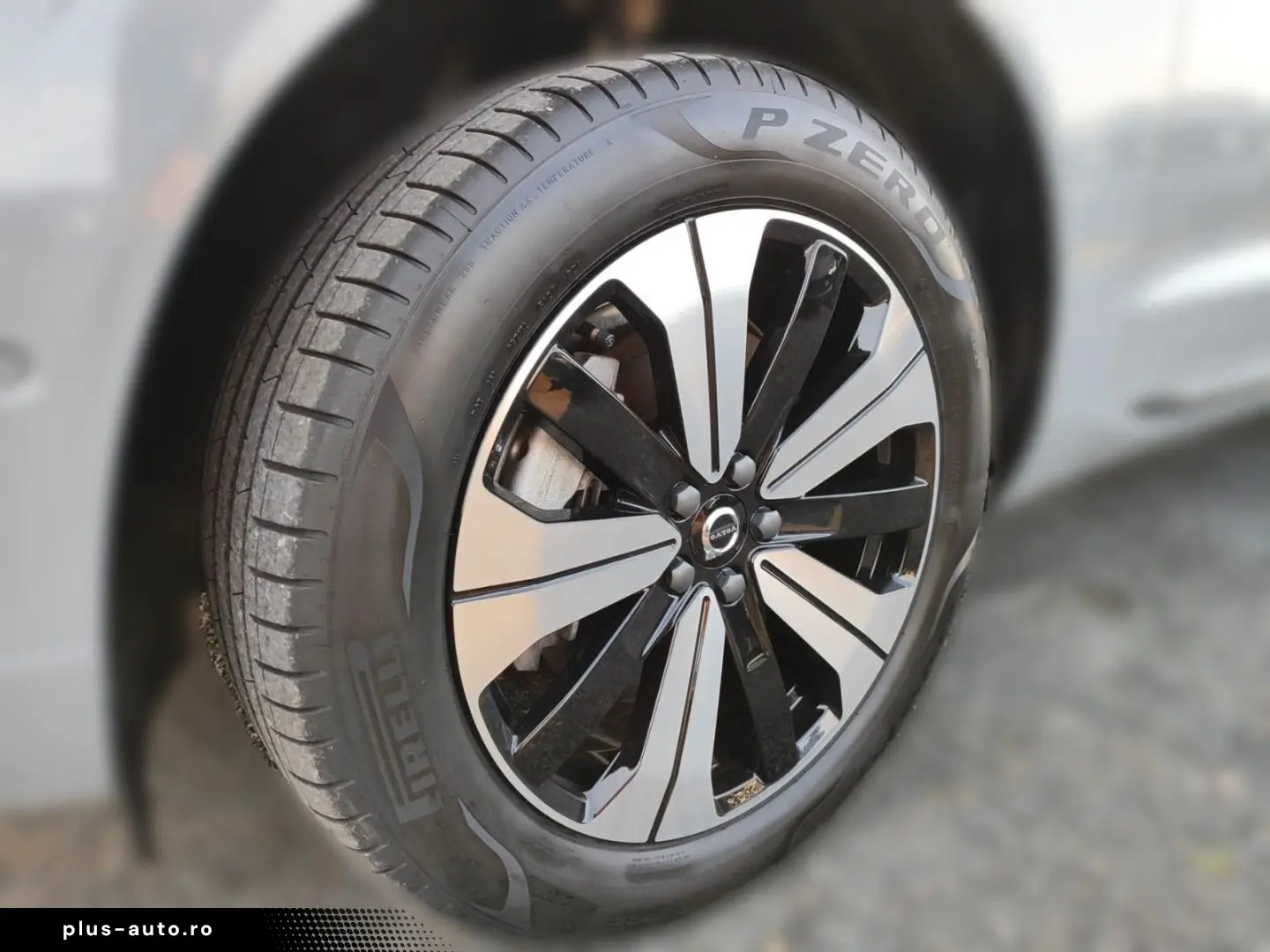 VOLVO XC60 T6 Plus Bright Plug-In Hybrid AWD El. Panod