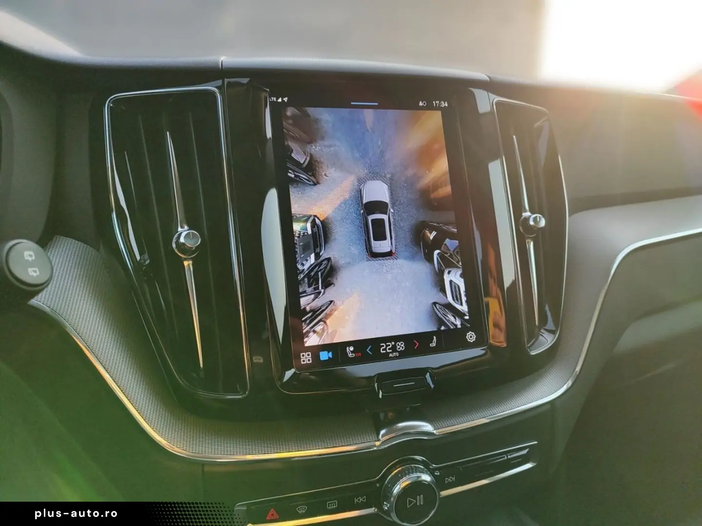 VOLVO XC60 T6 Plus Bright Plug-In Hybrid AWD El. Panod