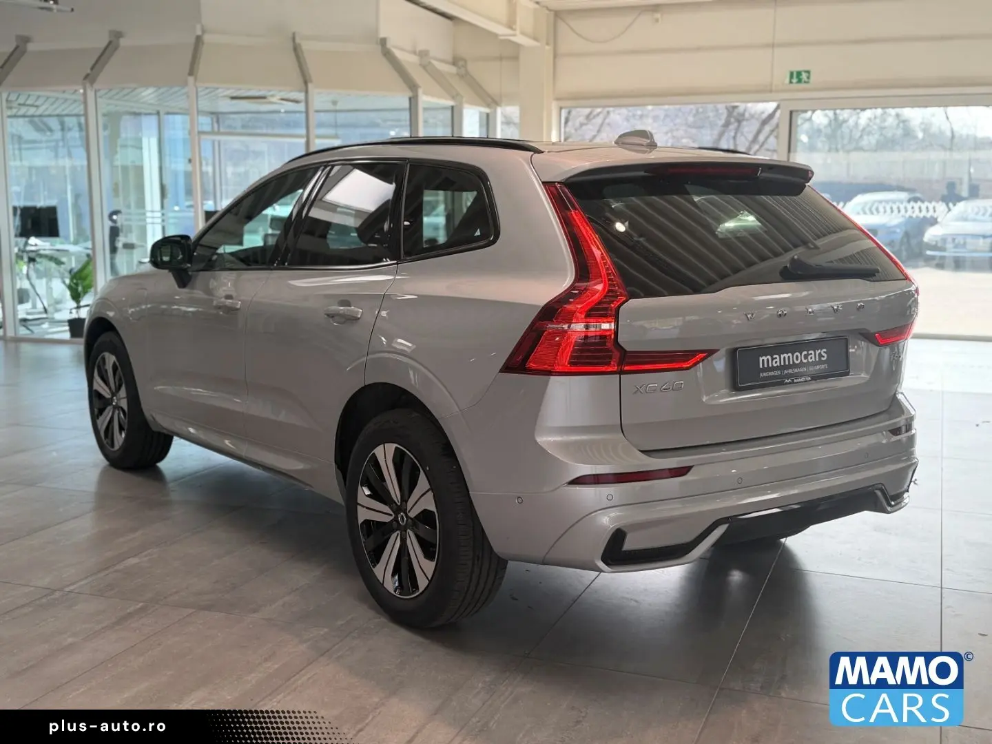 VOLVO XC60 T6 AWD Plus Dark ACC BLIS 360  HUD PANO