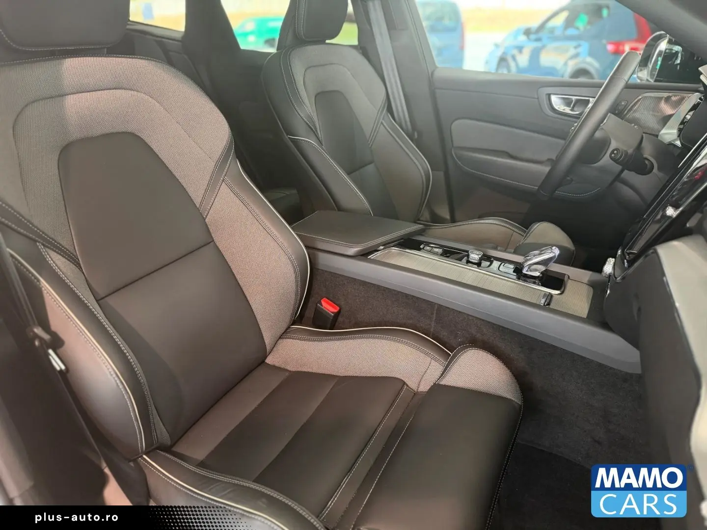 VOLVO XC60 T6 AWD Plus Dark ACC BLIS 360  HUD PANO