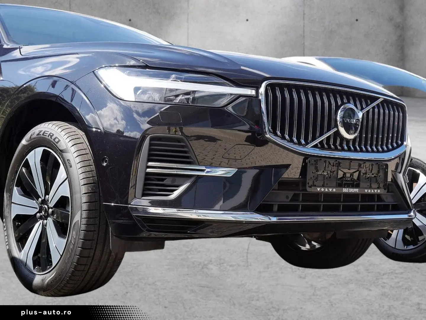 VOLVO XC60 2.0 Plus Bright Recharge Plug-In Hybrid AWD