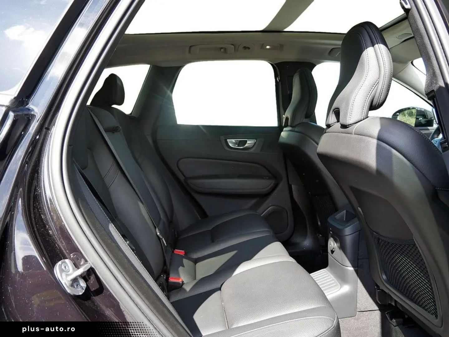 VOLVO XC60 2.0 Plus Bright Recharge Plug-In Hybrid AWD
