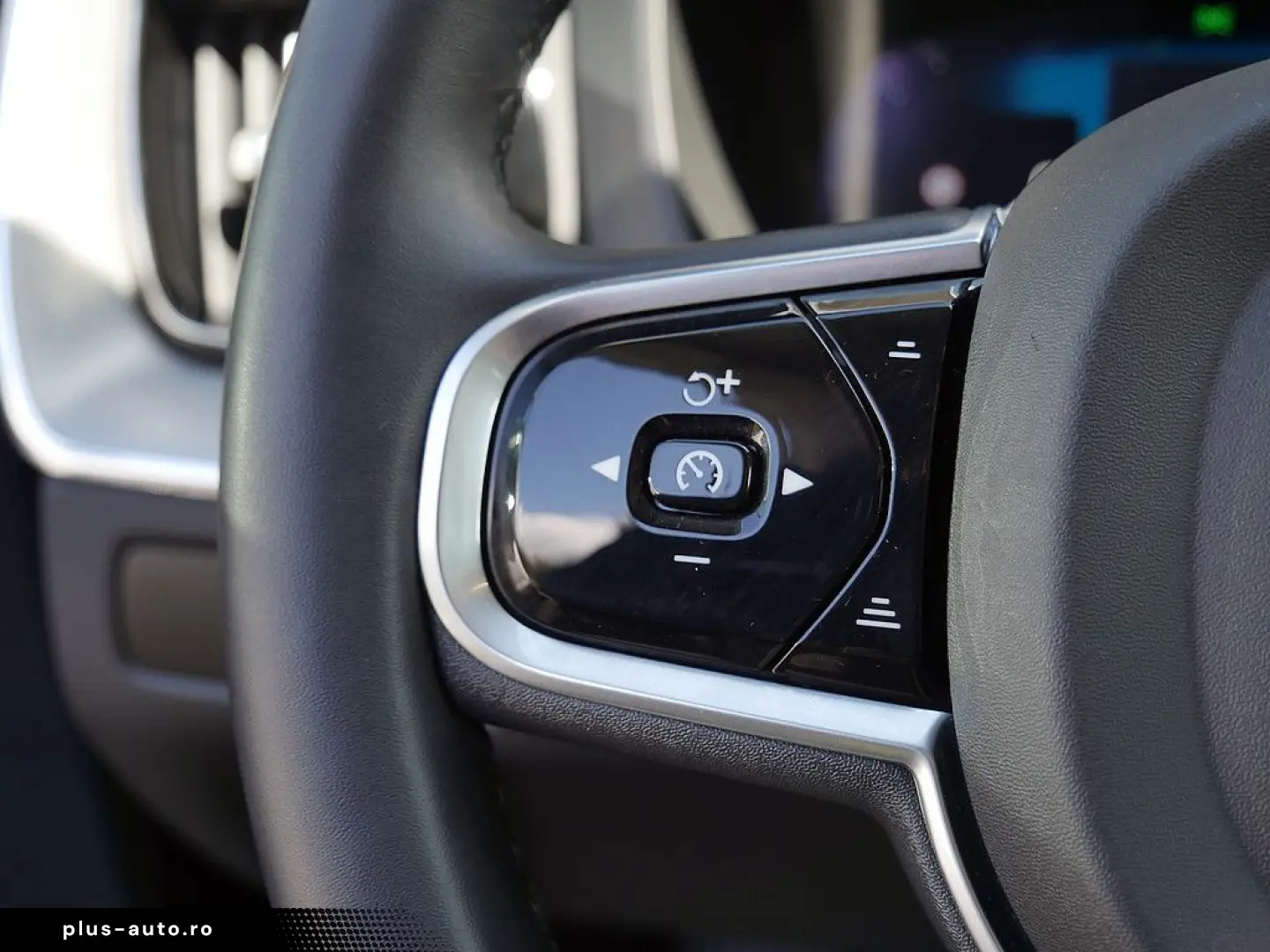 VOLVO XC60 2.0 Plus Bright Recharge Plug-In Hybrid AWD