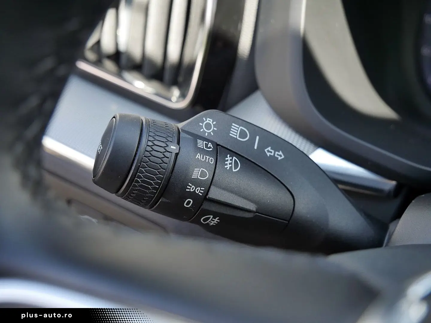 VOLVO XC60 2.0 Plus Bright Recharge Plug-In Hybrid AWD
